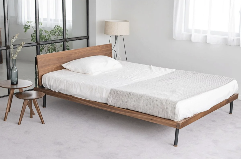 BEDFRAME UNIK SHELF